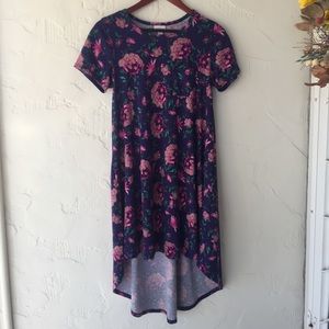 Loose fitting hi-low dress